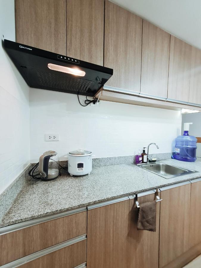 Cozy 1Br Condo Near Airport Davao City Exterior photo